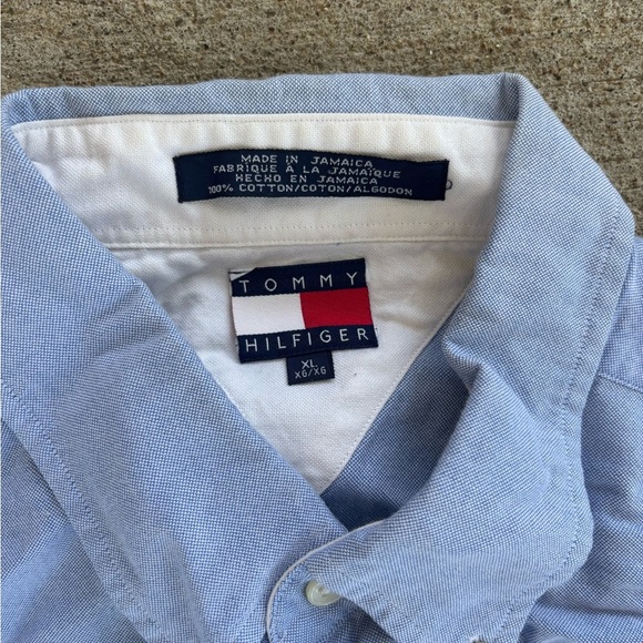 Tommy Hilfiger Men's Light Blue Button-Down Shirt - Picture 2 of 4